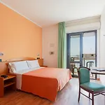 Hotel Little