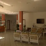 Little Hotel 3*