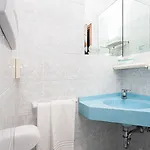 Hotel Little