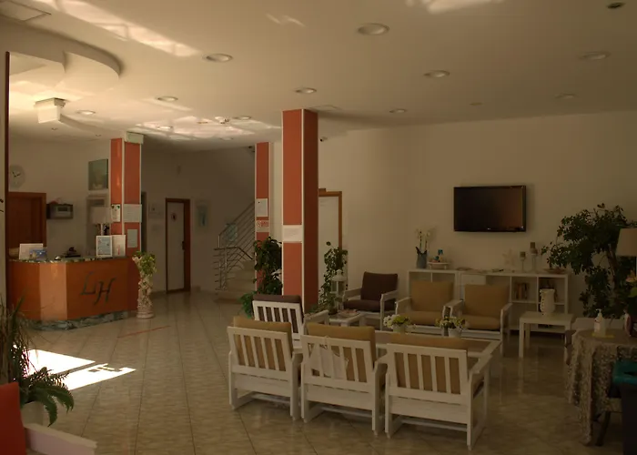 Little Hotel 3*